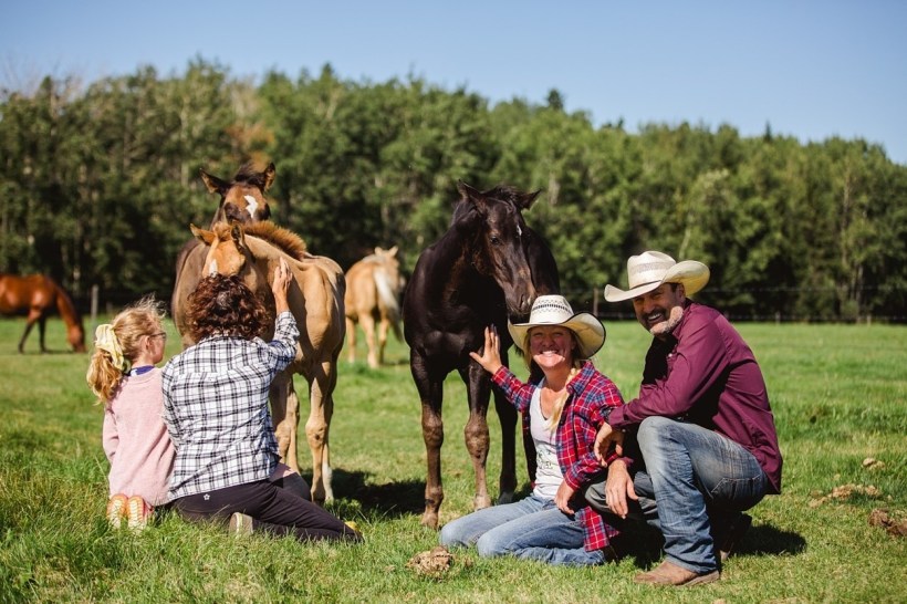 240589251_10165349353115134_1955296657850819627_n